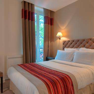 Cluny Square - Double Room